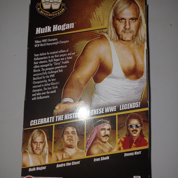 Hulk Hogan WWE Action Figure Series 21 - Picture 2 of 2